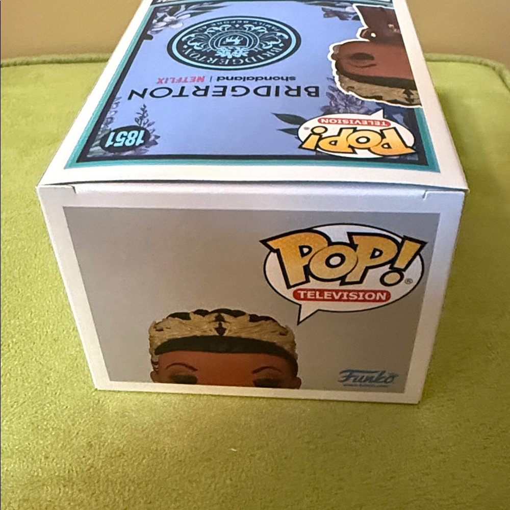 Funko Pop! Bridgerton Lady Danbury - Picture 7 of 8